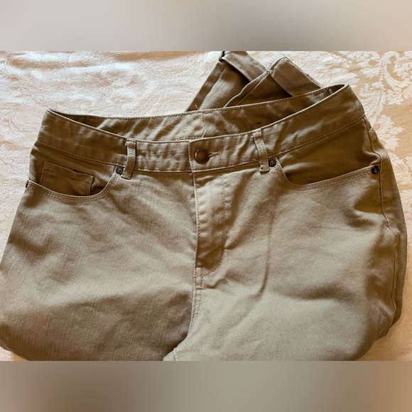 Women’s Coldwater Creek Tan Cropped Denim Jeans cuffed - Picture 3 of 6